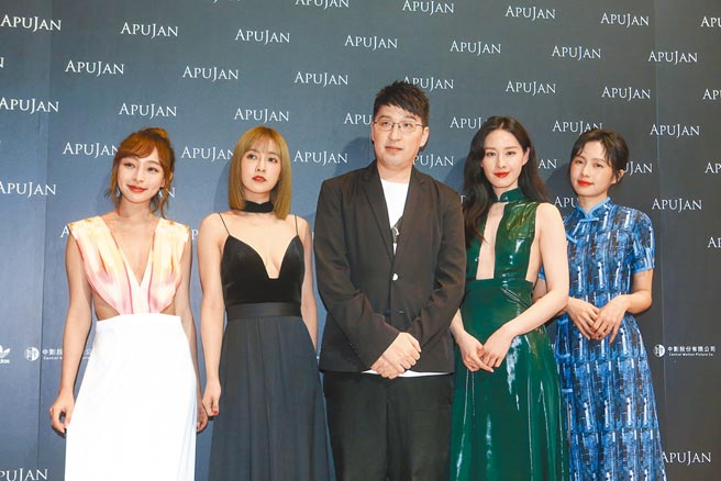 設計師詹朴（中）。（鄧博仁攝）