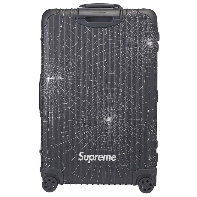 微风精品线上Rimowa×Supreme联名款Original Check-In L 30吋行李箱，10万1790元。（微风提供）