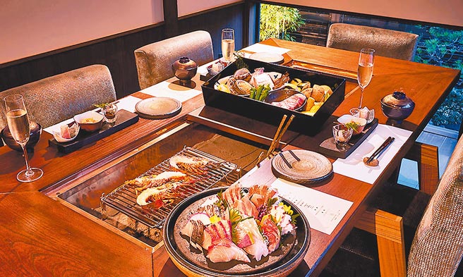 「amane日本酒尊爵客房」提供日本酒与美味海鲜飨宴。（Onion提供）饮酒过量有害健康