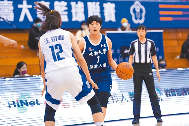 世新大学苏嘉娴昨天攻下全场最高16分。（大专体总提供）