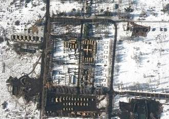 最新衛星影像曝俄在烏邊界增兵 逾百軍車集結新設野戰醫院
