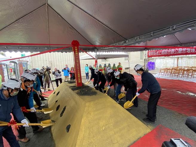 池上乡综合办公厅舍23日举行工程动土祈安仪式。（蔡旻妤摄）