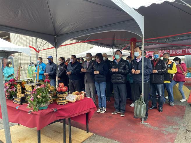 池上乡综合办公厅舍23日举行工程动土祈安仪式。（蔡旻妤摄）