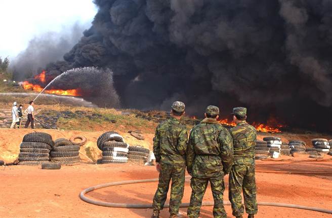 金门内洋靶场的流弹和噪音问题困扰邻近村庄居民，还曾2度发生火警事故。（中时资料照片／李金生摄）