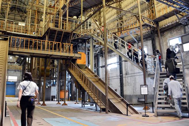 「屏菸1936文化基地」為台灣首座菸葉主題館，25日開幕後預料將成為屏東新興熱門景點。（林和生攝）