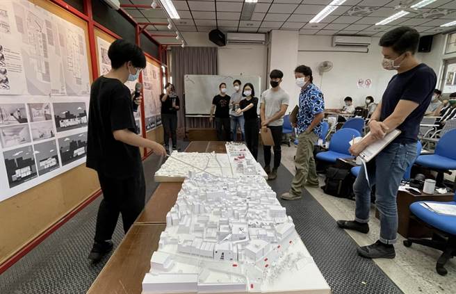 金大建筑系以扎实的专业养成训练，培育新一代建筑师人才。（金大提供）