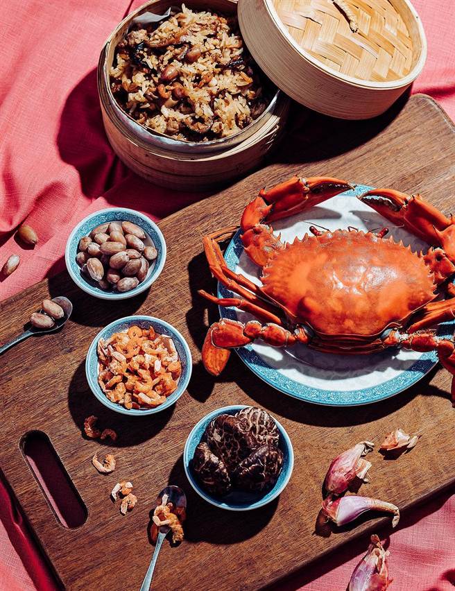 MITSUI OUTLET PARK台南馆此次除了带来22家日系餐饮品牌，更特别引进了不少在地特色名店，像台南知名的老店阿霞饭店就带来新店型「ASHA」。（翻摄阿霞饭店官网）