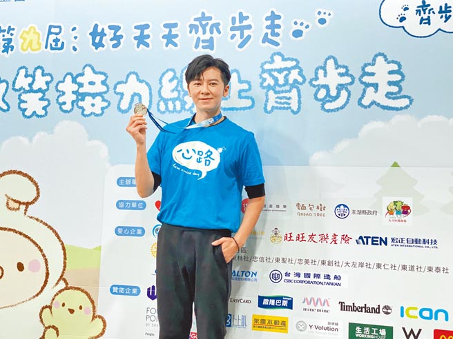 李国毅昨担任爱心大使，近来因拍戏加上照顾女儿的他，脸上略显憔悴。（洪秀瑛摄）