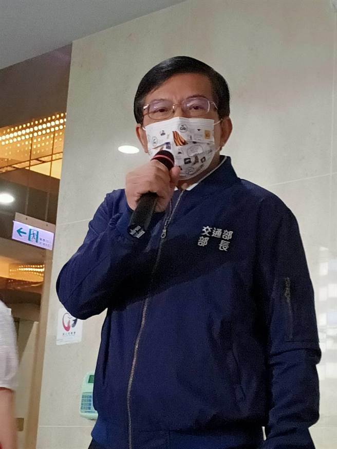 交通部长王国材(简立欣摄)