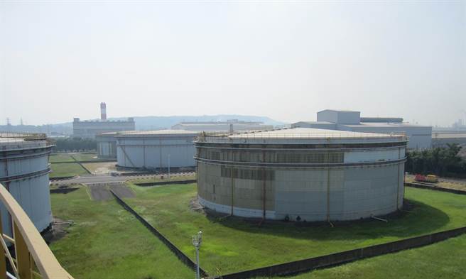 俄烏戰事升級，經濟部盤點國內油氣供應無虞，油品安全存量足足有148天之多。(資料照)