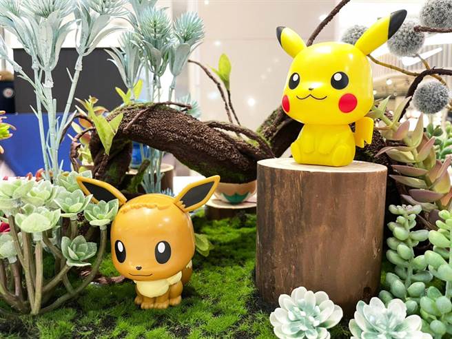 Global Mall新北中和店28日前在2楼就打造了「万代转蛋梦工厂」快闪，推有宝可梦系列大型环保转蛋。（Global Mall提供）