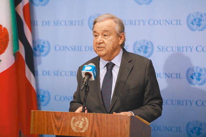 联合国秘书长古特雷斯22日表示，坚持为乌克兰危机寻找和平解决方案。（新华社）