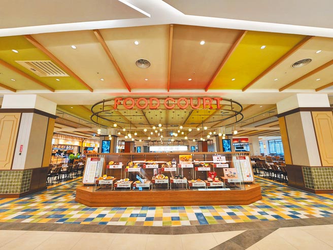 MITSUI OUTLET PARK台南馆规画主题餐厅以及美食广场，就连嘉义名店「林聪明砂锅鱼头」也以新业态首次进驻商场。（石欣蒨摄）