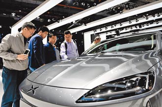 中國汽車晶片奇缺 價格飆140倍
