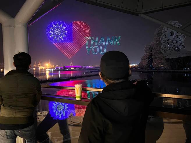 台灣燈會無人機破圖連夜測試。（高巿府提供）