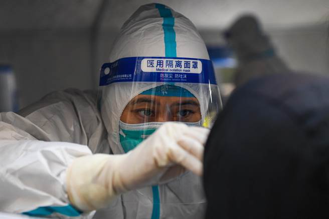 大陸國家衛健委今天（25日）通報，昨天（2月24日0—24時）新增確診病例224例。（新華社）