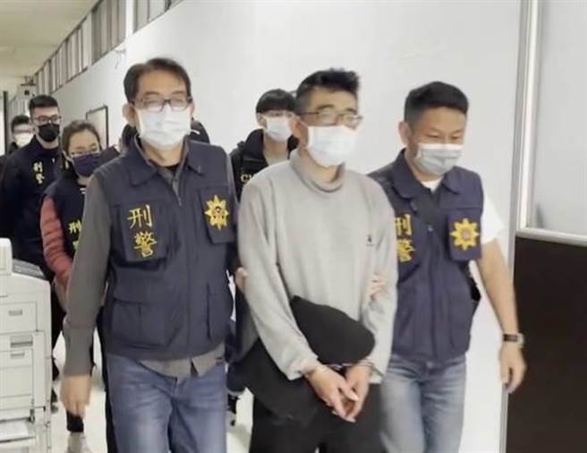 高雄市刑大侦二队警方扫荡帮派组织成员到案。（翻摄照片／石秀华高雄传真）