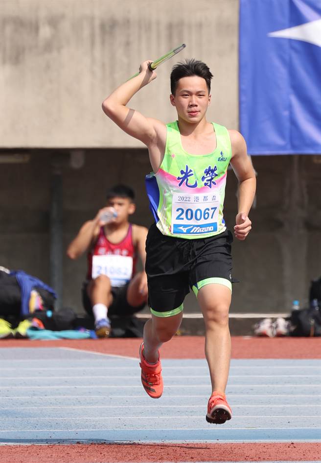 黄潮鸿准备投掷(中华田协提供)