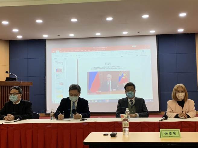 台北論壇今天舉辦「俄烏危機面面觀」座談會。（楊孟立攝）