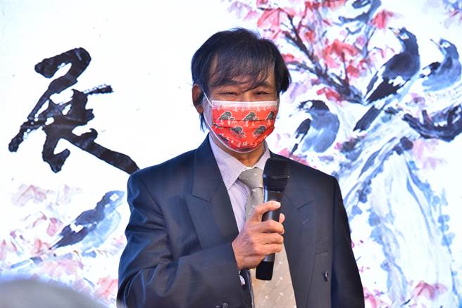 新北市南山中學今（25日）舉辦駐校藝術家林玉山書畫展開幕活動，將展至4月8日。（南山中學提供）