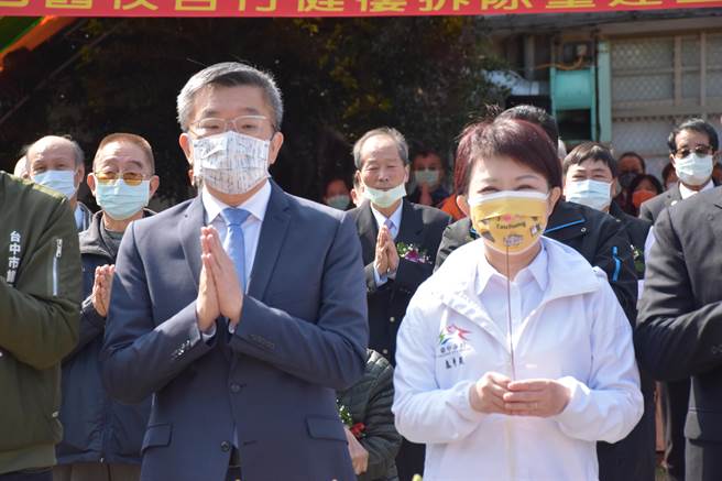 市长卢秀燕上午主持动土典礼，市长热门参选人选立法院副院长蔡其昌也到场，「卢蔡同台」引起瞩目。（陈淑娥摄）