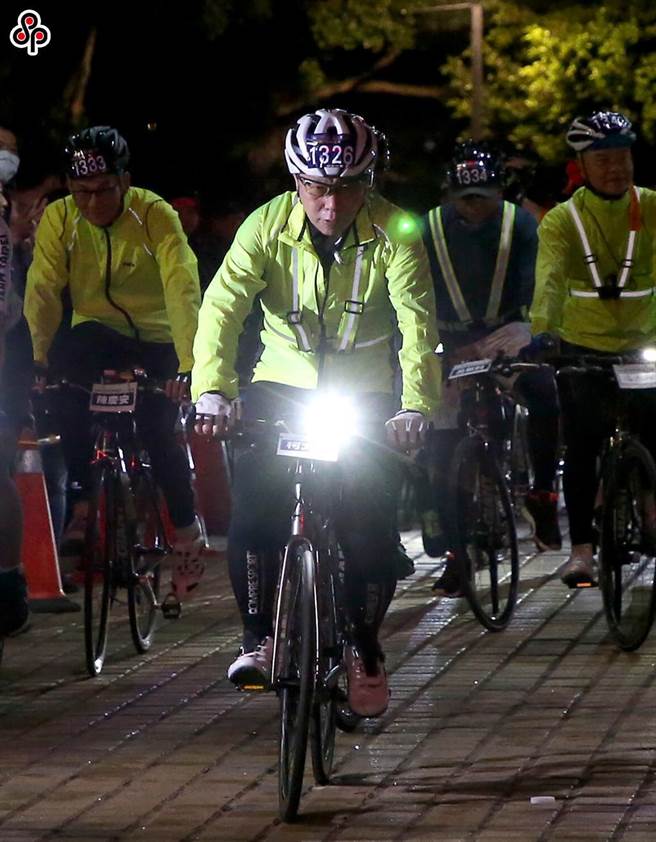 台台北市議員李柏毅及市議員擬參選人田方倫今爆料，台北市長柯文哲為了備戰227北高自行車行，竟無視防疫規定借用北市西松高中自行車是訓練體力，無視防疫規定還大搞特權。（本報資料照片）