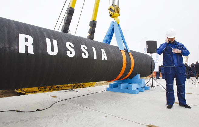 儘管俄罗斯承诺不会切断对于全球市场的天然气供给，但市场仍担忧欧美国家对于俄罗斯实施一系列制裁，恐促使后者停止供气给欧洲做为报復手段。图／美联社