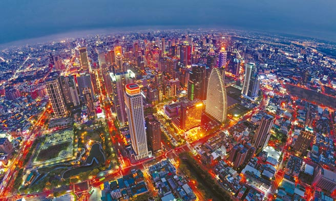 猎地王兴富发329新案主力在台中，将有3个新案准备进场，总销近300亿元。（兴富发提供）