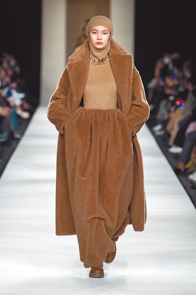 本季MaxMara重点在于各式各样的毛绒绒单品。（MaxMara提供）