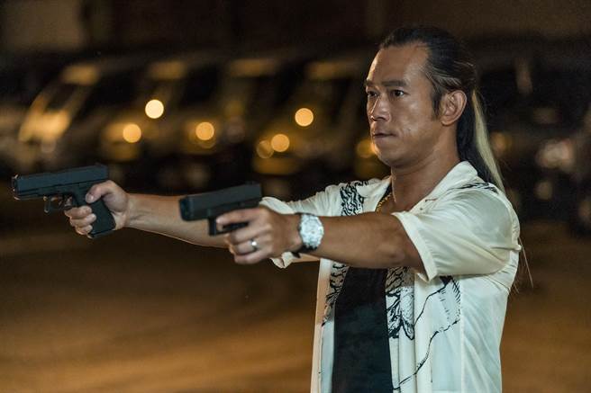 顏正国在片中饰演出狱后努力想重新生活的更生人「少年」。（星泰娱乐提供）