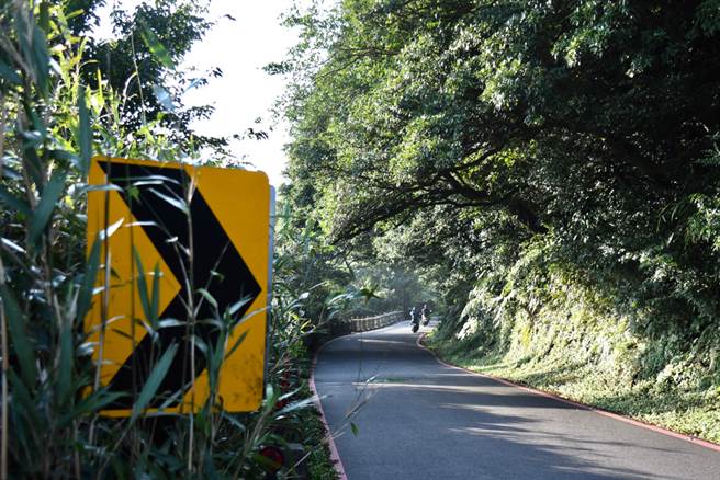 女子26日上午被人发现陈尸在中湖战备道附近，警方排除有外力介入，家属则对于死因没有意见。图为示意图。(示意图/shutterstock)