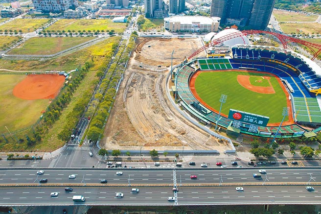 北屯区人口近30万人，是台中市人口第一大行政区，大型购物中心已取得建照兴建中。（台中市府提供／卢金足台中传真）