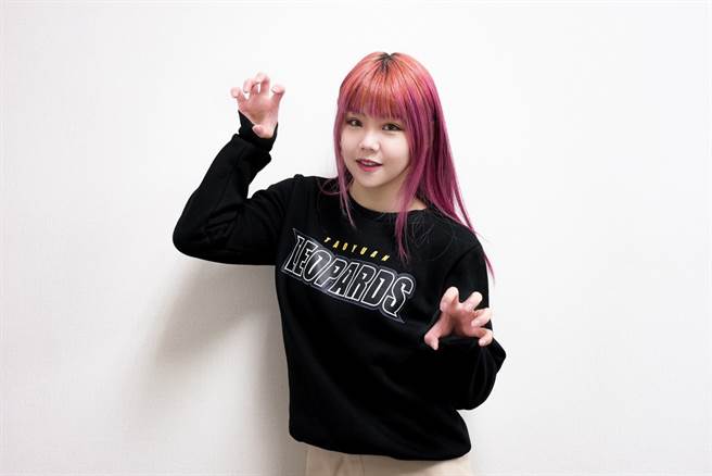 知名YouTuber比熊（陈又祯）重磅加入电豹女。(桃园云豹提供)