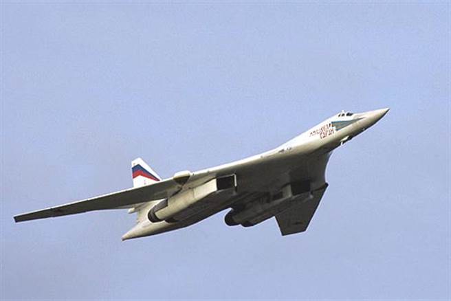 Tu-160战略轰炸机。(图/military-history)