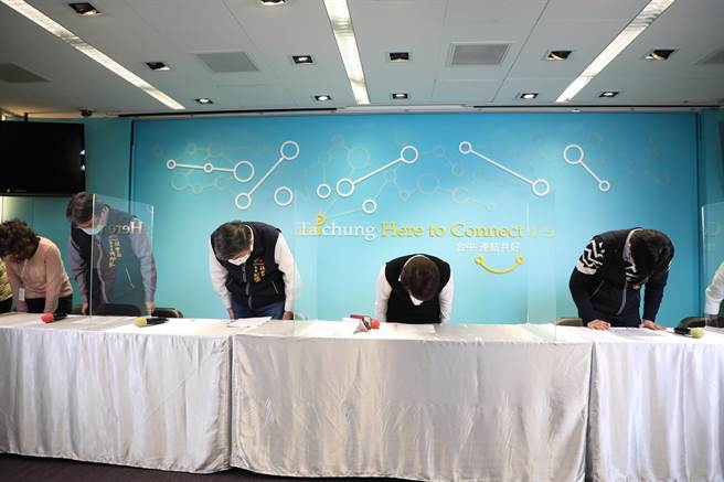 台中市私立华兴托婴中心虐婴案，引起民眾关注，妈妈市长卢秀燕震怒也向社会大眾道歉。（卢金足摄）