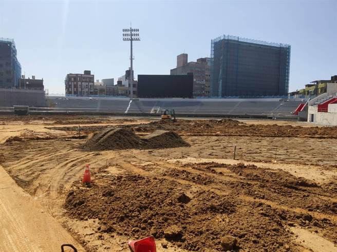 大新竹人引颈期盼的新竹市立棒球场，目前工程进度已达98％。（民眾提供／陈育贤新竹传真）