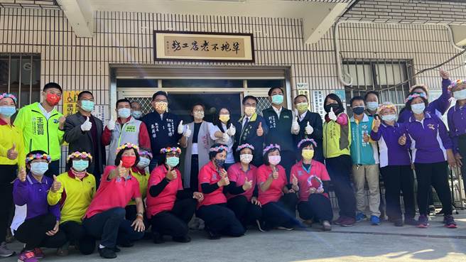 台南市白河区草店社区今年获水保局「农村社区绿色照顾计画」补助支持，成立「草地不老店工坊」。（张毓翎摄）