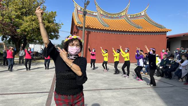 今年草店社区透过水保局「农村社区绿色照顾计画」补助下，希望能将现有的人力和资源效益发挥更大。（张毓翎摄）