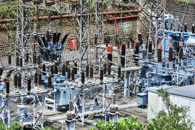 新竹科學園區1家161仟伏特特高壓用電戶在1日下午3點18分因設備故障跳脫，導致特高壓電瞬間降壓。（示意圖／報系資料照）