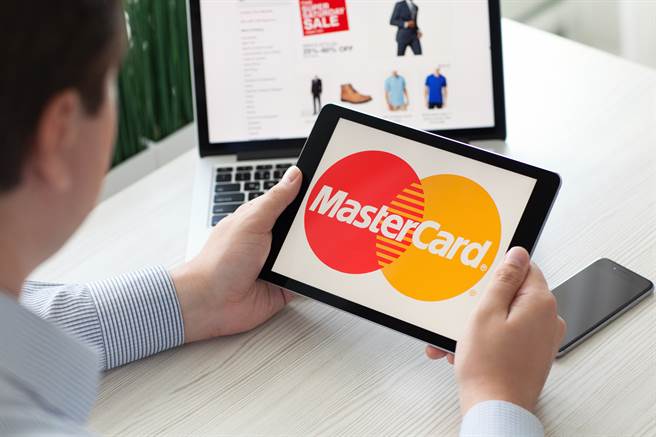 万事达卡公司（Mastercard Inc）在声明中表示，他们未来几天将持续和监管机关合作，也承诺将捐出200万美元（约新台币5663万元）提供人道救援。(图／美联社)