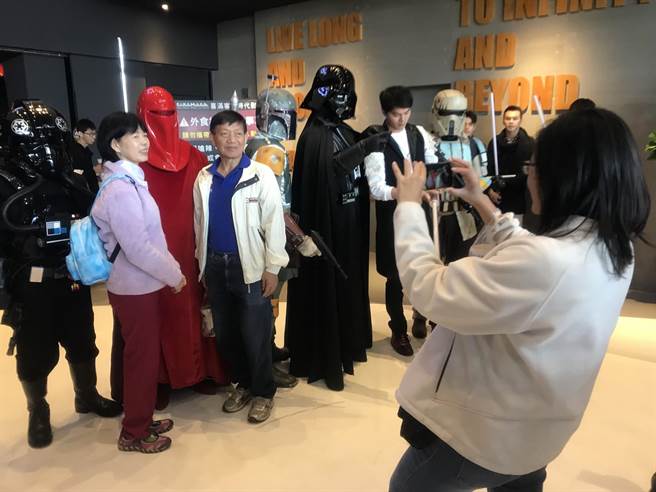 2017年适逢开幕10年，喜满客还狠砸5千万改装重新开幕。（柯宗纬摄）