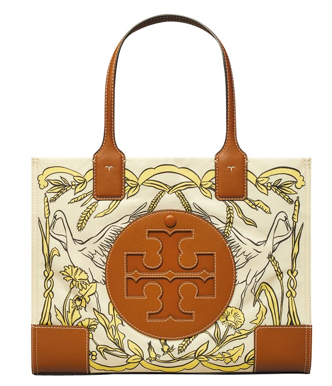 SOGO復兴馆TORY BURCH Ella印花小Tote包，8590元。（SOGO提供）