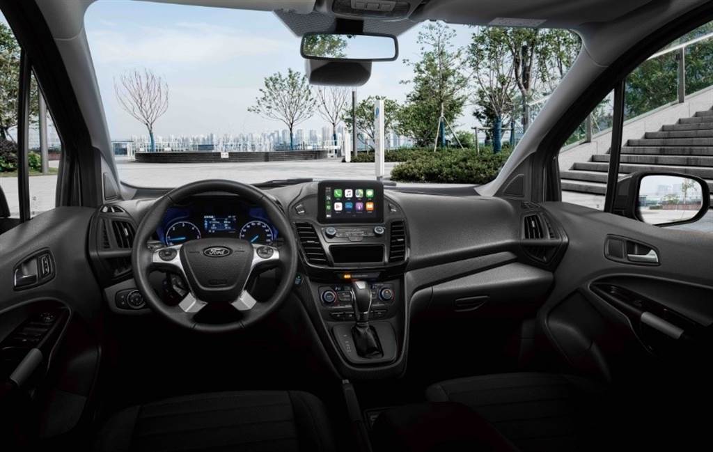 在車室數位娛樂科技部分，搭載6吋懸浮式全彩LCD觸控螢幕與SYNC®3娛樂通訊整合系統，支援Apple CarPlay®及Android Auto™系統。(圖/Ford 福特)
