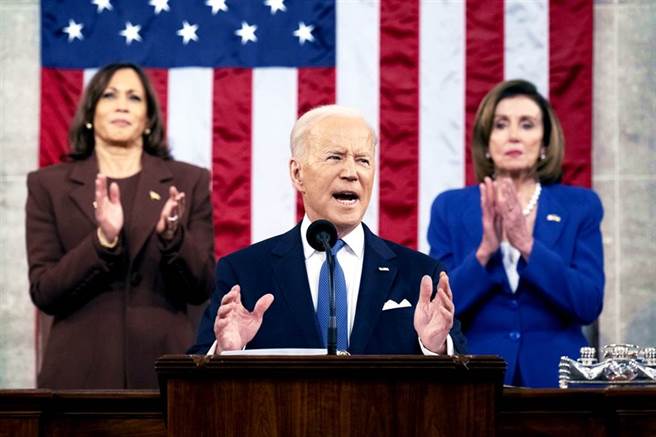 美國總統拜登台灣時間2日上午發表上任後首場國情咨文演說。（圖／美聯社）