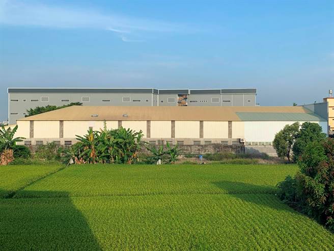 违章工厂断水断电进入倒数，2016年5月20日前建置农地低污染违章工厂，若在今年3月20日前未依法纳管将被断水断电。（地球公民基金会提供）