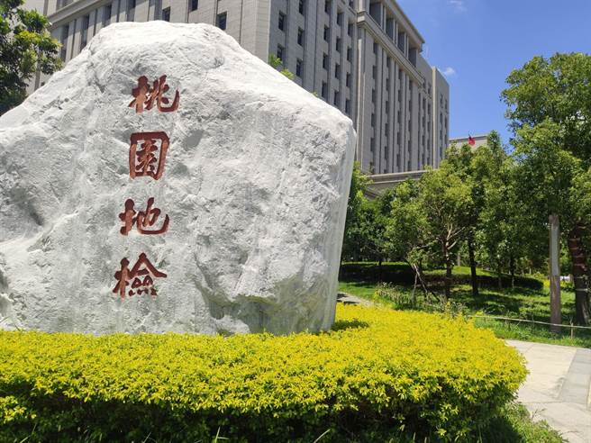 桃园市桃园区印尼籍移工互殴，1人遭刺伤一度命危，检方声押涉嫌刺人的吴男获准。（赖佑维摄）