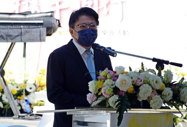 力挺烏克蘭，屏東縣長潘孟安捐出一月所得。(林和生攝)