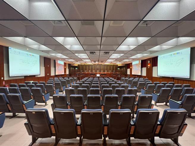 基隆地方法院将第一法庭重新整建，打造为国民法官法庭，空间可容纳数百人。（陈彩玲摄）