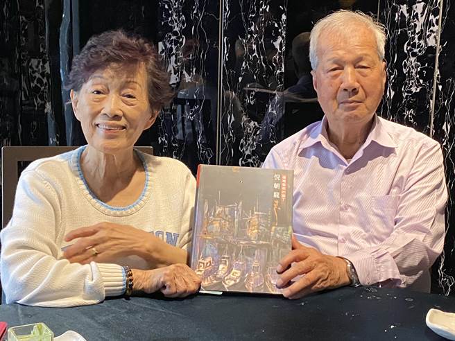 台日学童绘画比赛坚持举办了40多年，艺术大师倪朝龙伉俪是最大推手。（陈淑芬摄）