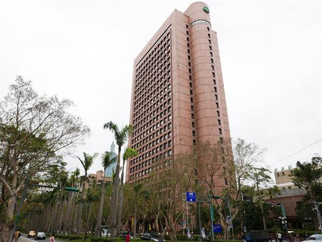 （國泰人壽再取得桃園高鐵站地上權，坐穩桃園王。圖／本報資料照片）
